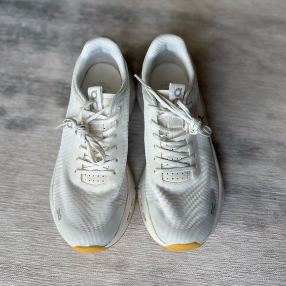 On Cloudnova Form 2 Women’s Sneakers in White/Ivory - Picture 2 of 6